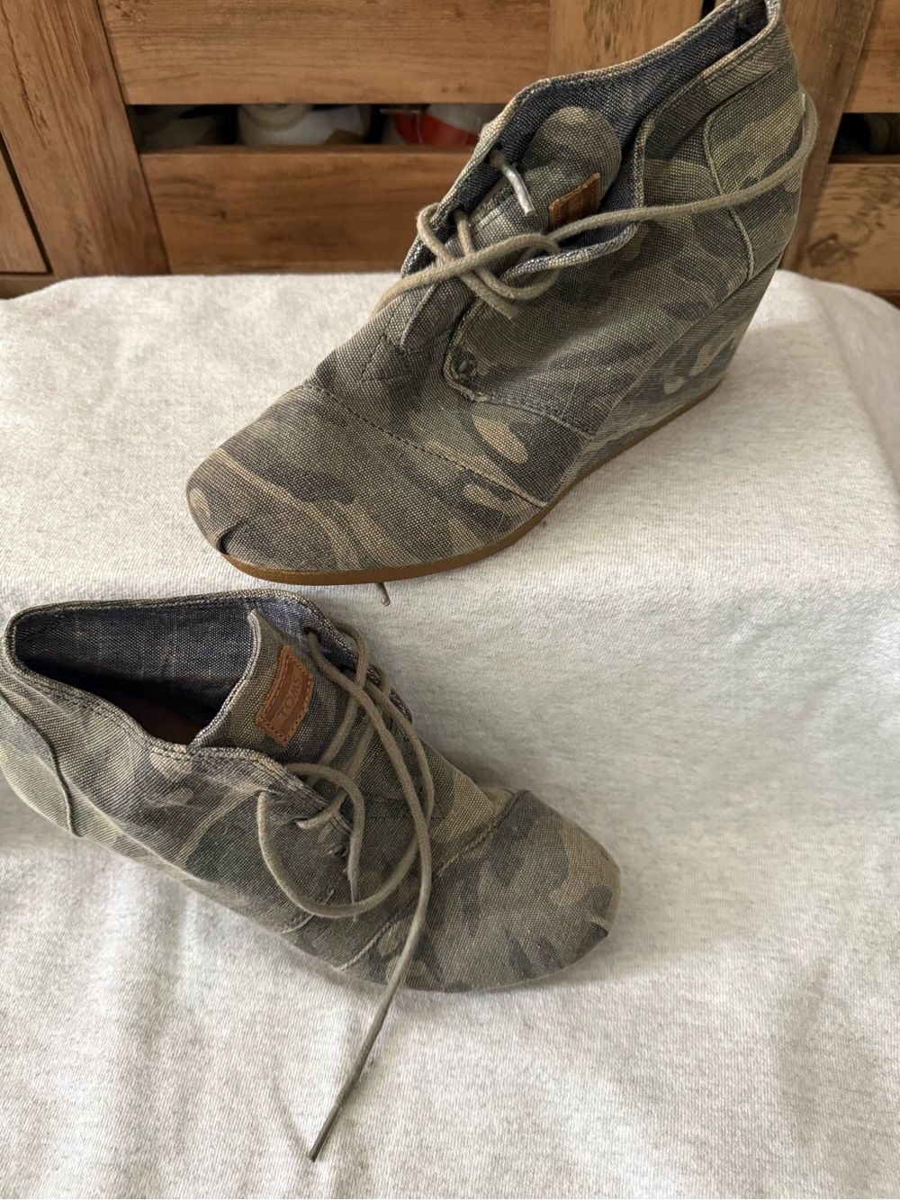 Toms Camouflage Lace-Up Wedge Ankle Boots - Olive Green